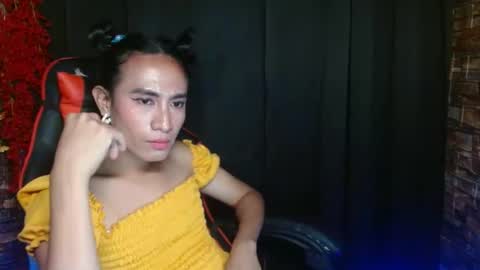 rhianesassy online show from 01-13-25, 05:33