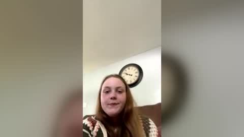 Snapshot of rhii1120 chatting on 06-25-26, 05:28 rhii1120 online show from 06-25-26, 05:28