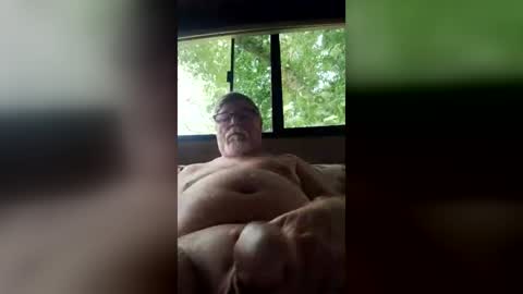 ri_tugger33 online show from 07-18-26, 02:21