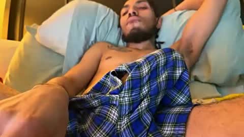 Riah online show from 01-15-25, 09:02