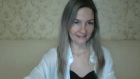 Snapshot of rialur09 chatting on 01-18-25, 02:55 Galina online show from 01-18-25, 02:55