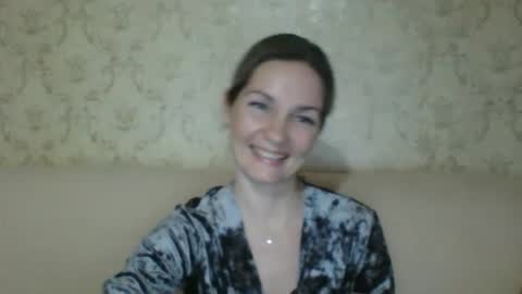 Snapshot of rialur09 chatting on 02-25-25, 06:53 Galina online show from 02-25-25, 06:53