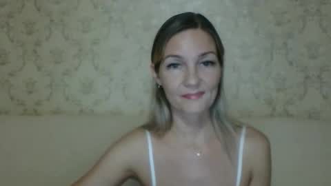 Snapshot of rialur09 chatting on 11-06-25, 03:02 Galina online show from 11-06-25, 03:02