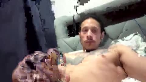 Snapshot of ricanmrmarcus chatting on 12-01-25, 06:40 ricanmrmarcus online show from 12-01-25, 06:40