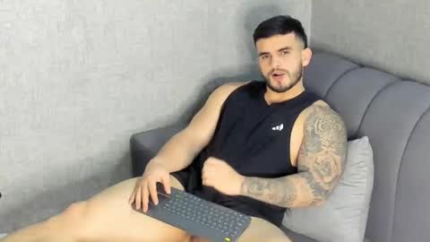 Snapshot of ricardogonzalez666 chatting on 01-04-25, 02:46 ricardogonzalez666 online show from 01-04-25, 02:46