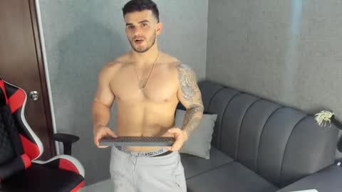 ricardogonzalez666 online show from 02-18-25, 09:31