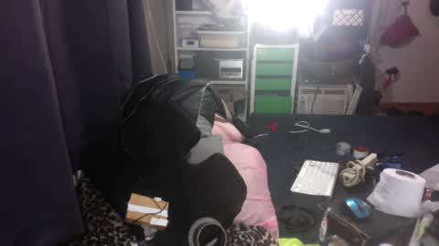 ricardovilla017 online show from 02-17-25, 11:23