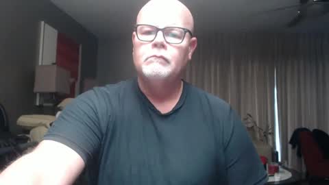 Snapshot of rich32937 chatting on 12-27-24, 08:18 rich32937 online show from 12-27-24, 08:18