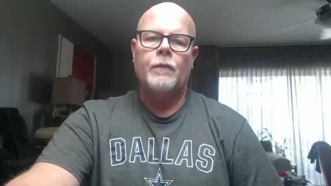 Snapshot of rich32937 chatting on 01-04-25, 01:10 rich32937 online show from 01-04-25, 01:10