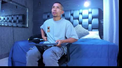 Snapshot of richar_voller chatting on 12-30-24, 11:37 richar_voller online show from 12-30-24, 11:37