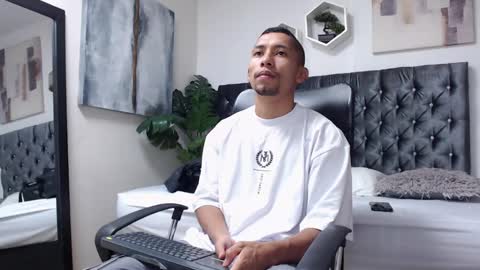 Snapshot of richar_voller chatting on 01-02-25, 11:31 richar_voller online show from 01-02-25, 11:31