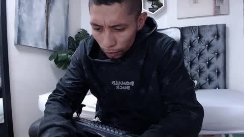 Snapshot of richar_voller chatting on 01-03-25, 11:25 richar_voller online show from 01-03-25, 11:25