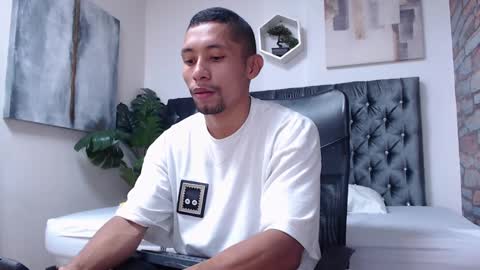 Snapshot of richar_voller chatting on 01-06-25, 11:51 richar_voller online show from 01-06-25, 11:51