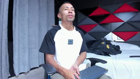 Snapshot of richar_voller chatting on 01-13-25, 11:19 richar_voller online show from 01-13-25, 11:19