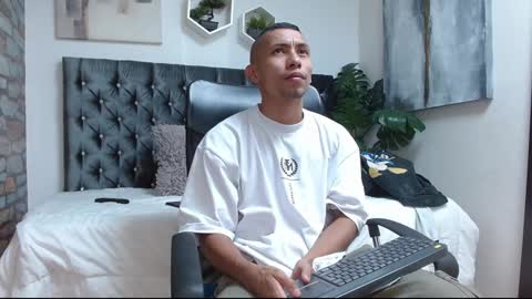 Snapshot of richar_voller chatting on 02-03-25, 11:09 richar_voller online show from 02-03-25, 11:09