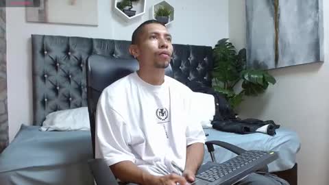 Snapshot of richar_voller chatting on 02-21-25, 11:22 richar_voller online show from 02-21-25, 11:22