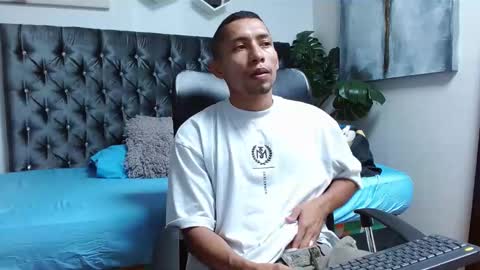 Snapshot of richar_voller chatting on 02-28-25, 11:14 richar_voller online show from 02-28-25, 11:14