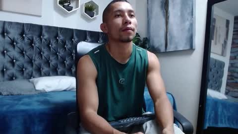 Snapshot of richar_voller chatting on 11-11-25, 11:32 richar_voller online show from 11-11-25, 11:32