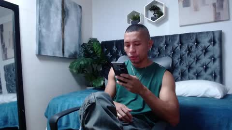 Snapshot of richar_voller chatting on 11-17-25, 11:27 richar_voller online show from 11-17-25, 11:27