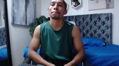 Snapshot of richar_voller chatting on 11-26-25, 11:22 richar_voller online show from 11-26-25, 11:22