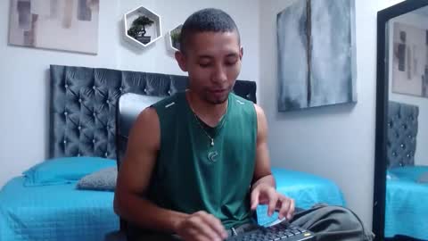 Snapshot of richar_voller chatting on 12-15-25, 11:14 richar_voller online show from 12-15-25, 11:14