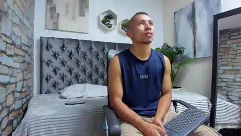 Snapshot of richar_voller chatting on 07-04-26, 11:27 richar_voller online show from 07-04-26, 11:27