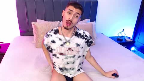 Snapshot of richard_carter_ chatting on 02-06-25, 03:27 Richard online show from 02-06-25, 03:27