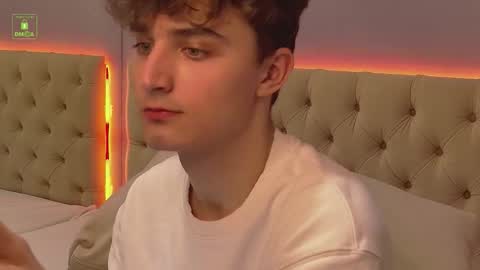 Richard online show from 11-06-25, 03:24