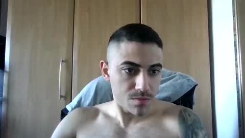 Wolf Boy online show from 09-25-25, 04:21