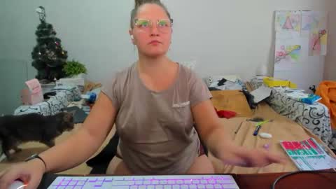 Anna - not anna - right Anna  online show from 02-07-26, 10:19