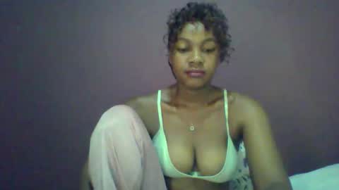 Snapshot of ricie001 chatting on 04-28-26, 12:43 ricie001 online show from 04-28-26, 12:43