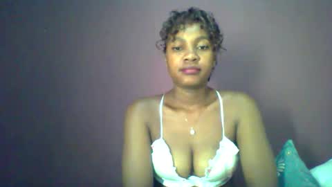 Snapshot of ricie001 chatting on 05-05-26, 12:24 ricie001 online show from 05-05-26, 12:24