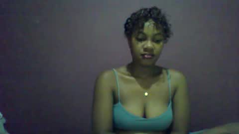 Snapshot of ricie001 chatting on 05-12-26, 01:52 ricie001 online show from 05-12-26, 01:52