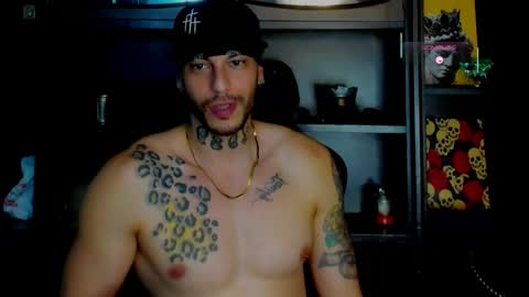 Snapshot of rickg_oficial chatting on 10-28-25, 11:51 RICKG online show from 10-28-25, 11:51