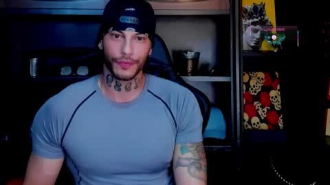 Snapshot of rickg_oficial chatting on 10-31-25, 12:22 RICKG online show from 10-31-25, 12:22