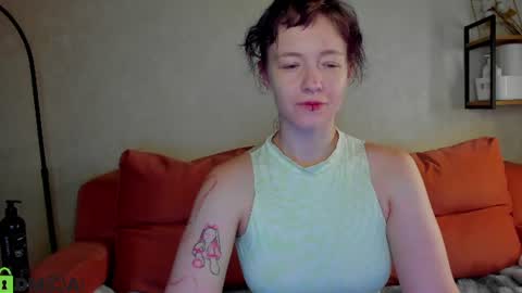 Snapshot of ricki_bloom chatting on 06-11-26, 01:16 Ricki online show from 06-11-26, 01:16