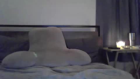 Snapshot of rickyandluucy chatting on 04-28-26, 11:48 RickyandLuucy online show from 04-28-26, 11:48