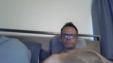 Snapshot of rickyandluucy chatting on 05-03-26, 03:40 RickyandLuucy online show from 05-03-26, 03:40