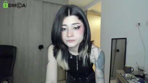 Snapshot of rickydicot_13 chatting on 01-19-26, 02:04 RickyDicot 13 online show from 01-19-26, 02:04