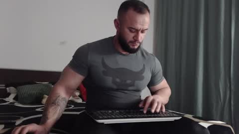 rickymiami1 online show from 12-07-24, 03:52