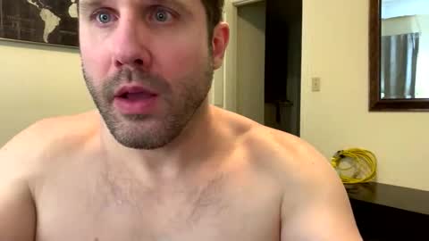 rico_suave25 online show from 12-17-25, 07:25