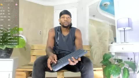 Snapshot of ricobrown777 chatting on 07-02-26, 03:56 RicoBrowm online show from 07-02-26, 03:56