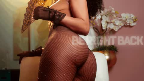 Sara online show from 02-08-25, 01:11