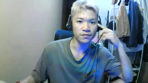 riiichie12 online show from 10-26-25, 07:42