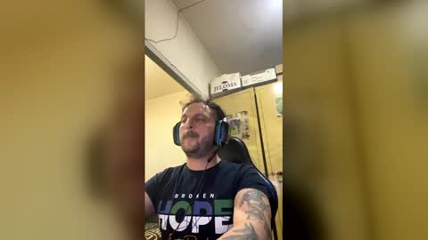 rikardo9996 online show from 05-27-26, 02:19
