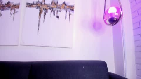 Snapshot of riley_reid_19 chatting on 12-23-24, 02:28 kamila online show from 12-23-24, 02:28