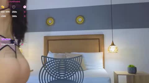 Snapshot of riley_sierra chatting on 01-09-25, 12:19 Riley Sierra online show from 01-09-25, 12:19