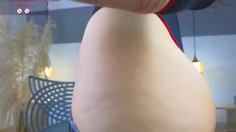 Snapshot of riley_sierra chatting on 02-13-25, 12:21 Riley Sierra online show from 02-13-25, 12:21