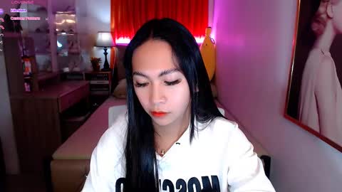 Snapshot of rileymillerx chatting on 01-06-25, 02:25 Riley online show from 01-06-25, 02:25