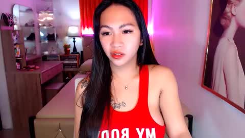 Snapshot of rileymillerx chatting on 01-10-25, 02:04 Riley online show from 01-10-25, 02:04